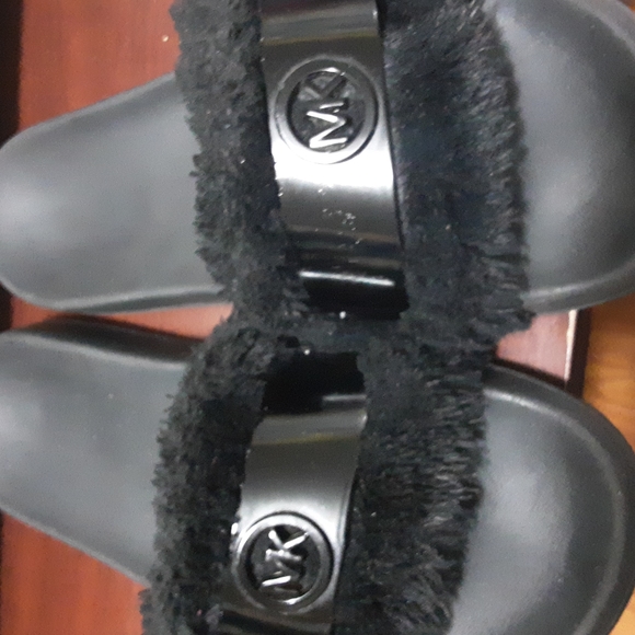 Michael Michael Kors Slipper Shoes - Picture 5 of 8